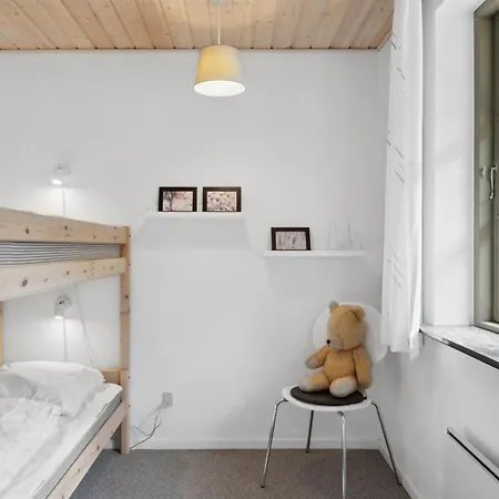 Henny - 1-5km From The Sea By Interhome Hals